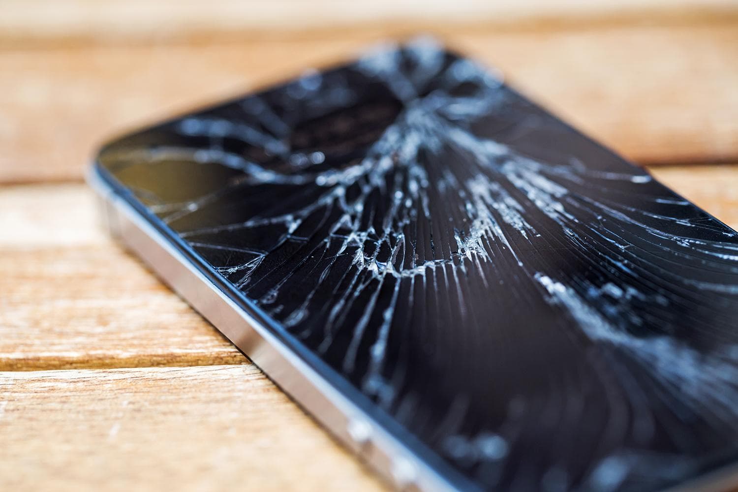 Dream Meaning of Broken Mobile Phone