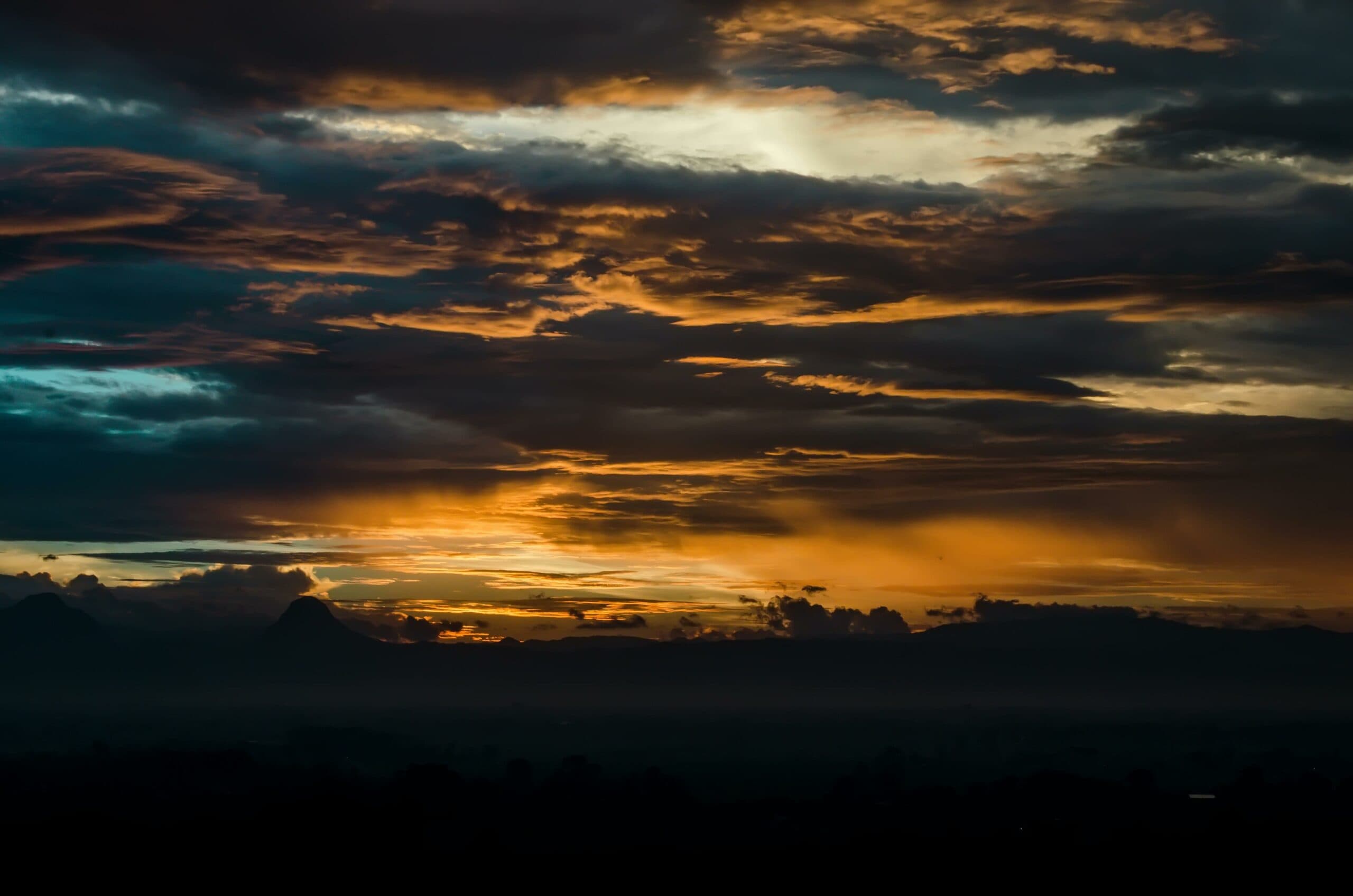 Dream Meaning of Dark Sky