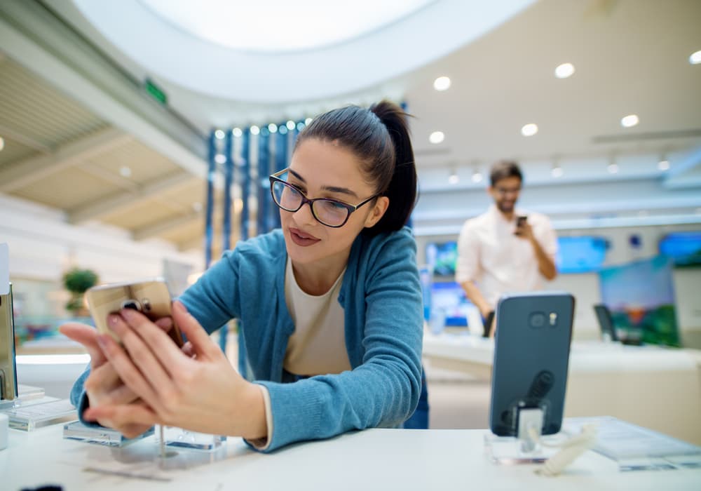 Dream Meaning of Buying A New Phone