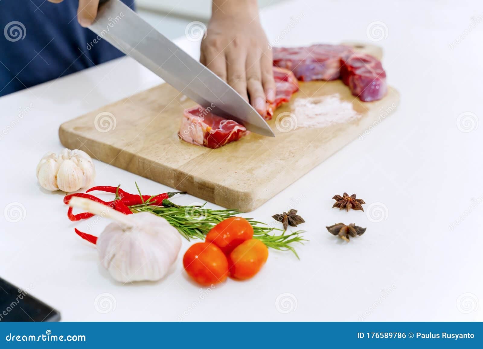 Dream Meaning of Cutting Red Meat