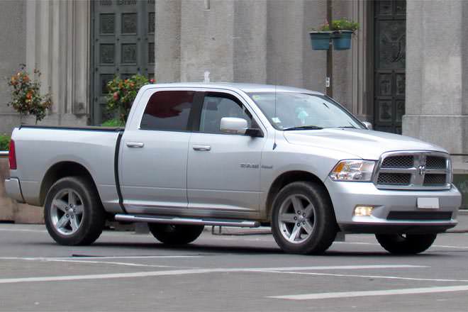 Crew Cab vs Quad Cab: What’s the Difference & Which Is Better