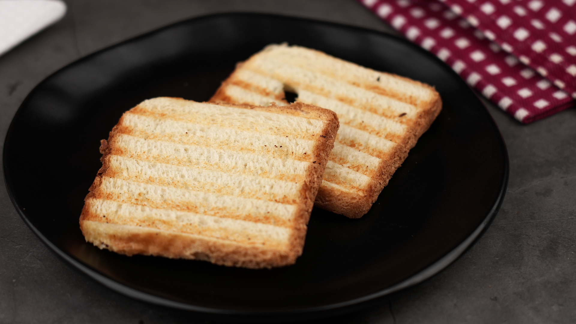 Dream Meaning of Being In A Store With Bread