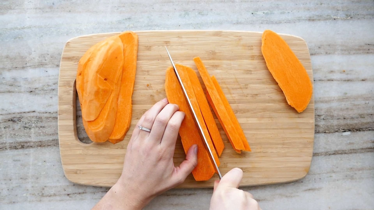 Dream Meaning of Cutting Yam