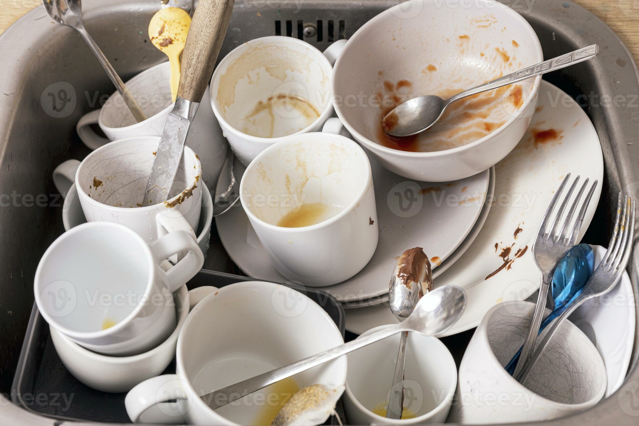 Dream Meaning of Dirty Dishes
