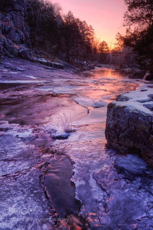 Dream Meaning of Beautiful Hoise On River