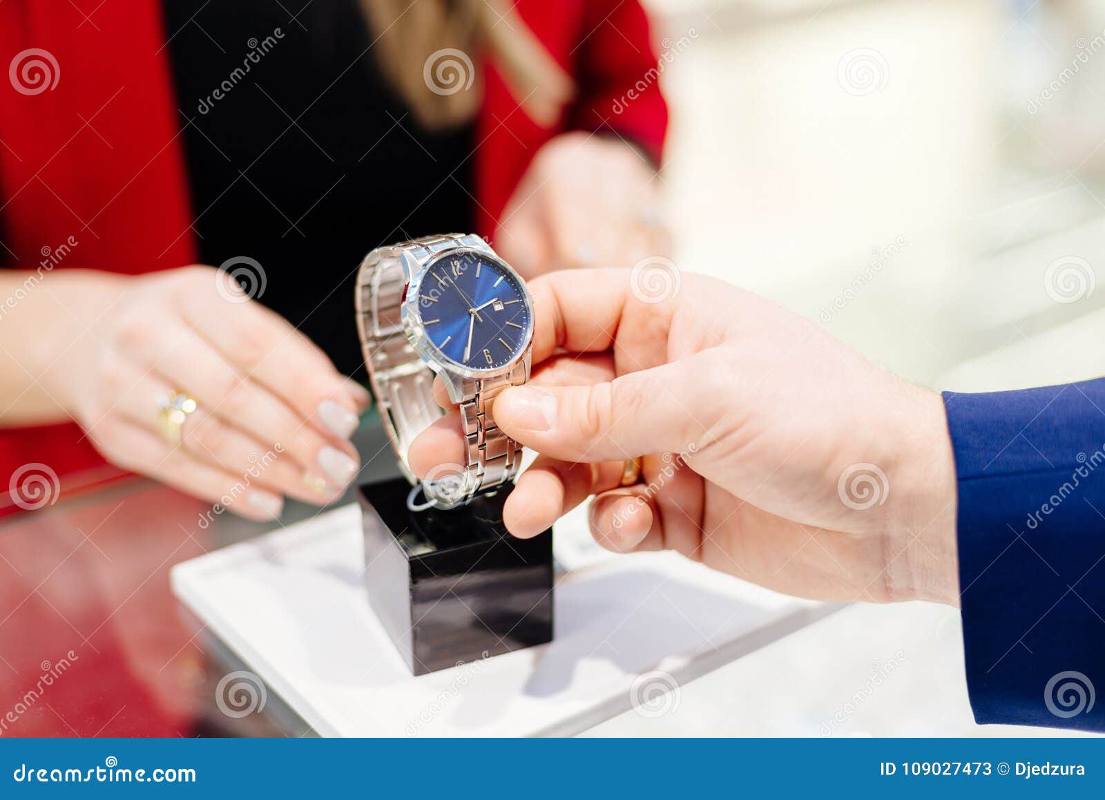 Dream Meaning of Buying A Wrist Watch