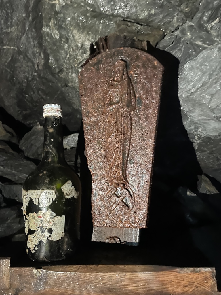 What Does Angel Number 3777 Mean?